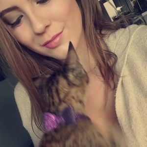 Meet your Posher, Anika